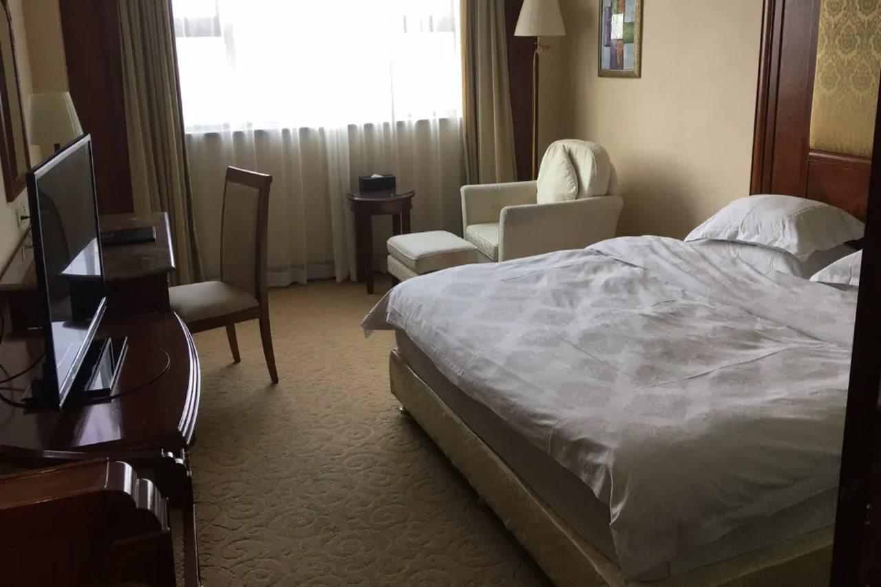 Harvest Hotel Qingdao Eksteriør billede